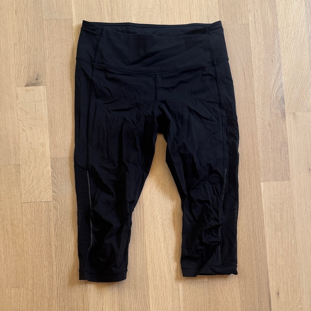 Lululemon Athletica Black Capris - mesh back of knee